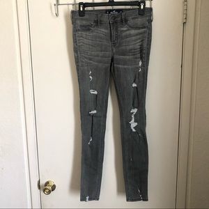 ❤️ SOLD!!!  Hollister Low Rise Super Skinny Jeans